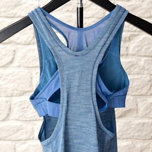 Blue lululemon tank w/ built in bra